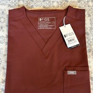 Figs Men's Leon Three-Pocket Scrub Top, Size XL
